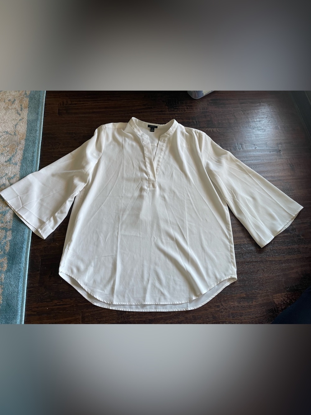 Ann Taylor Off-White Split-Neck Blouse